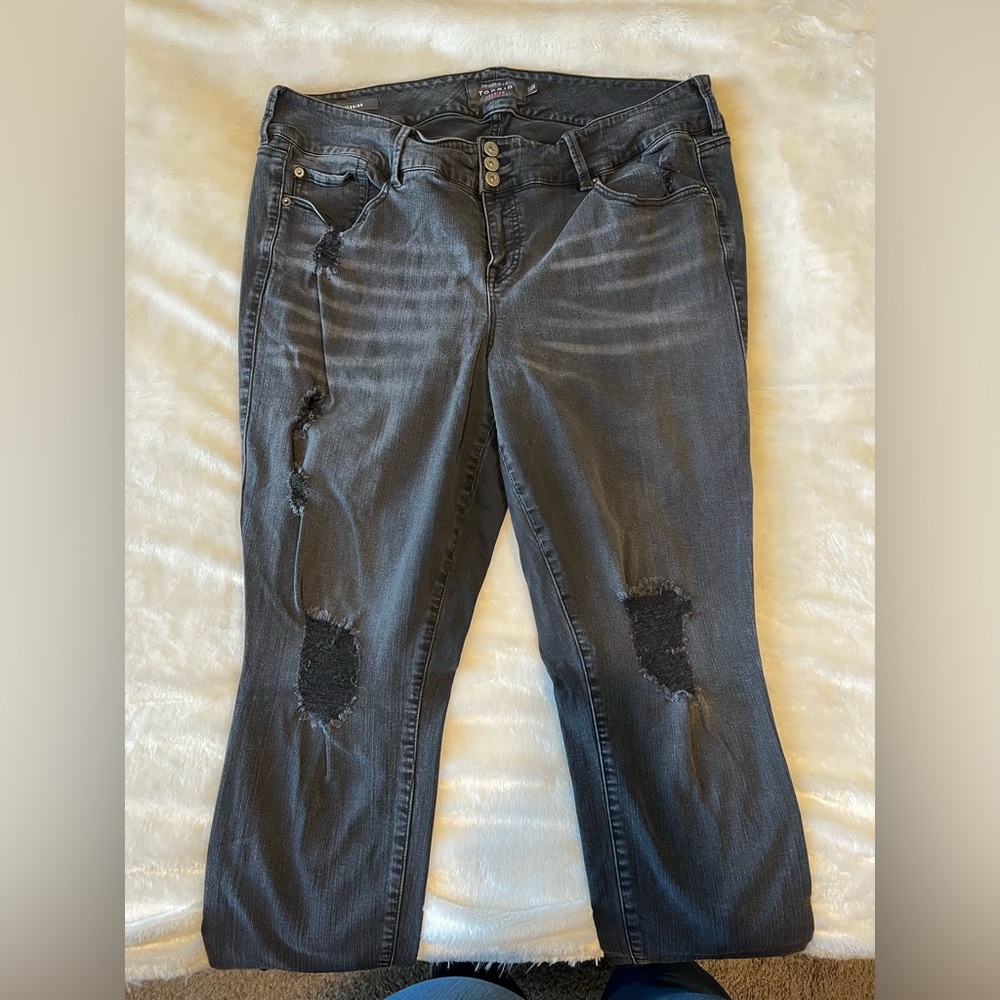 TORRID Distressed Jegging Skinny Premium Stretch High-Rise Jean
